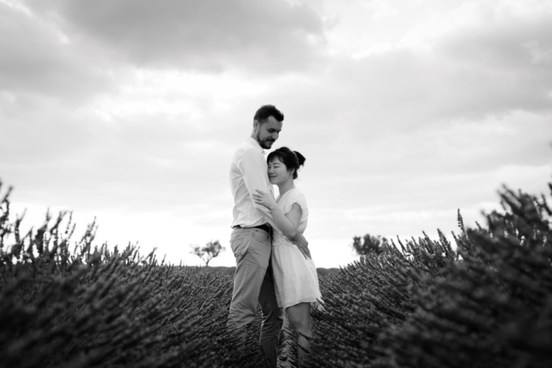 Photographe-couple-engagement-aix-en-provence-marseille-pertuis