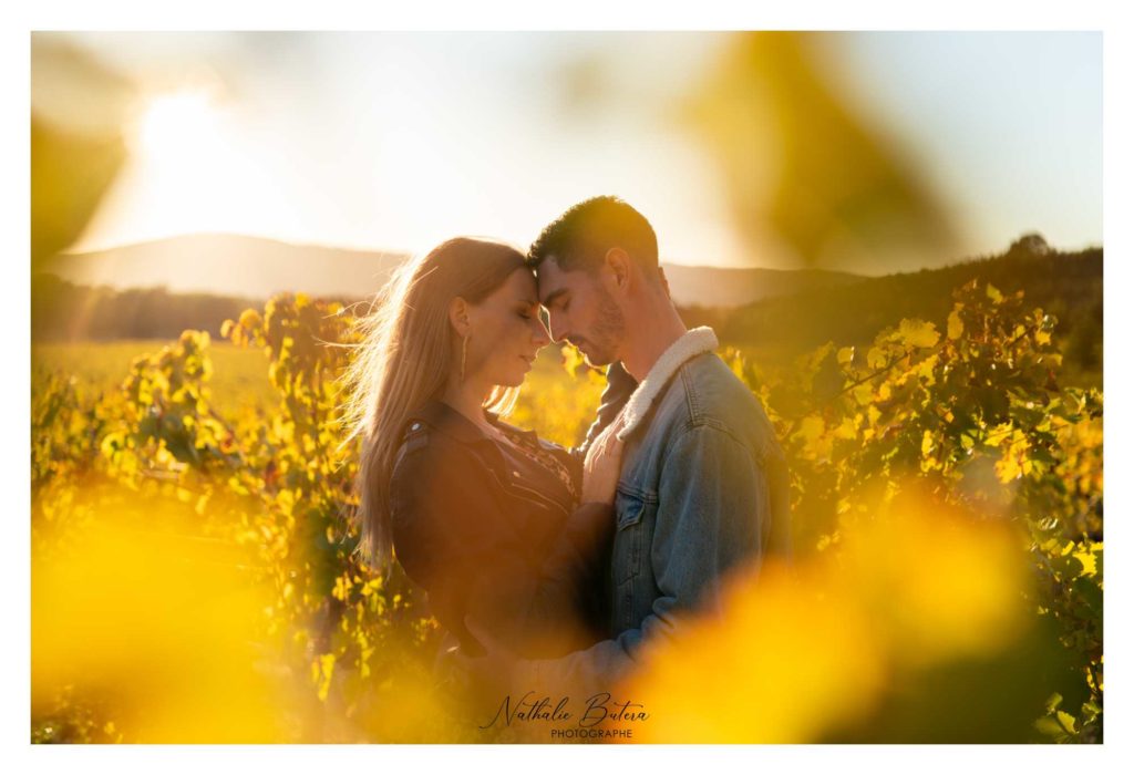 Photographe-couple-engagement-aix-en-provence-marseille-pertuis